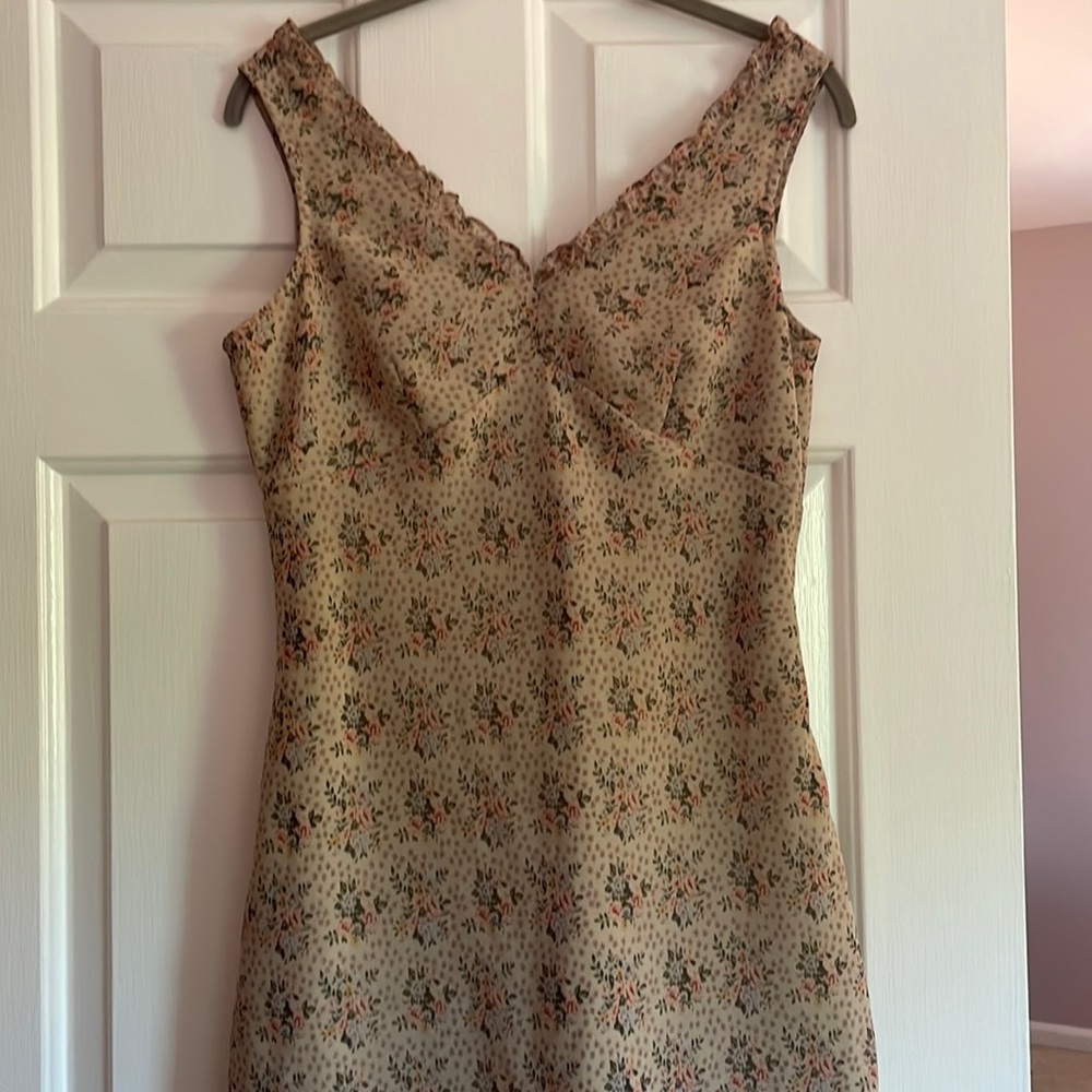 VINTAGE v-neck floral dress